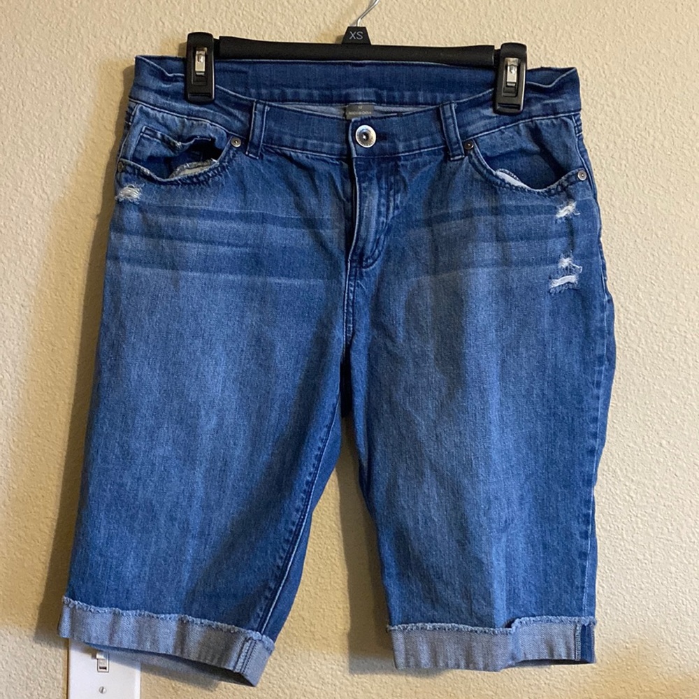 Natural Reflections longline jean shorts size 10